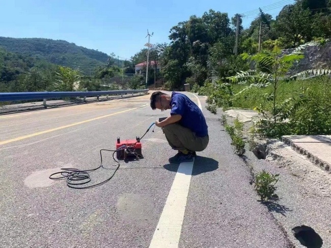 徐工XJC405道路检测车在巩义市进行塌陷安全隐患的探测任务