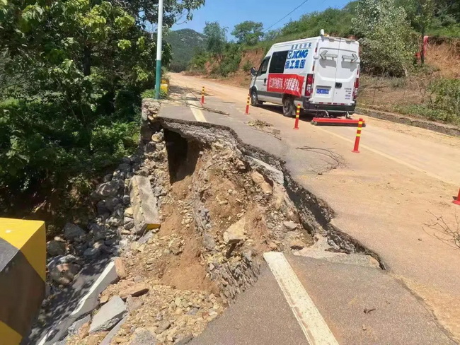 徐工XJC405道路检测车